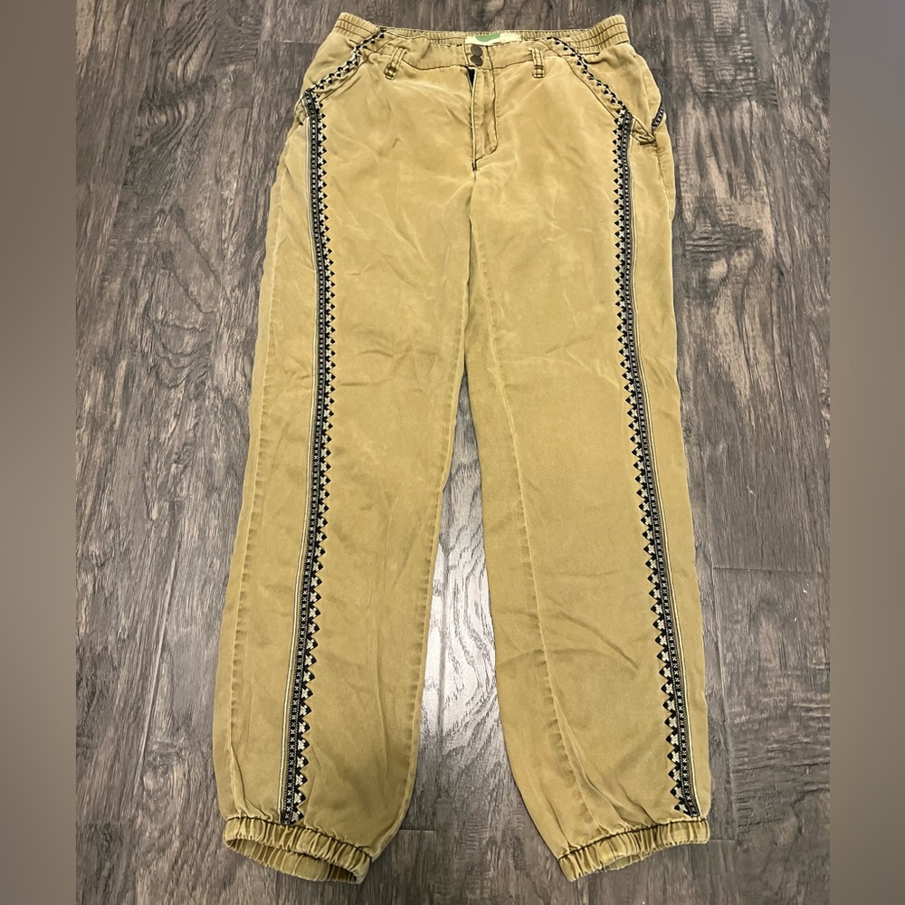 Super Cute Anthropologie Khaki Pants